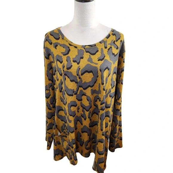 LOGO Lori Goldstein Leopard Print Tunic Top Womens XL‎ Long Sleeve Pockets Cozy - Picture 8 of 8